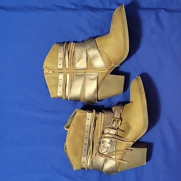 Brown Boots with Bronze Colored Accents - Picture 1 of 7